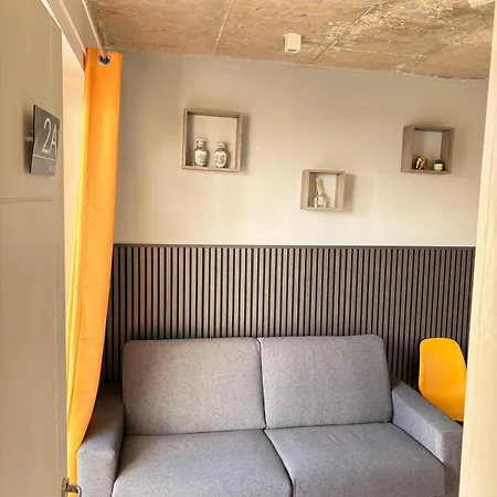 Stylish In Paceville - 3 Bedrooms, 3 Bathrooms, 2 Kitchens, Great For Friends & Groups Apartment *